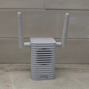 Ring White Wi-Fi Signal Booster with Dual Antennas